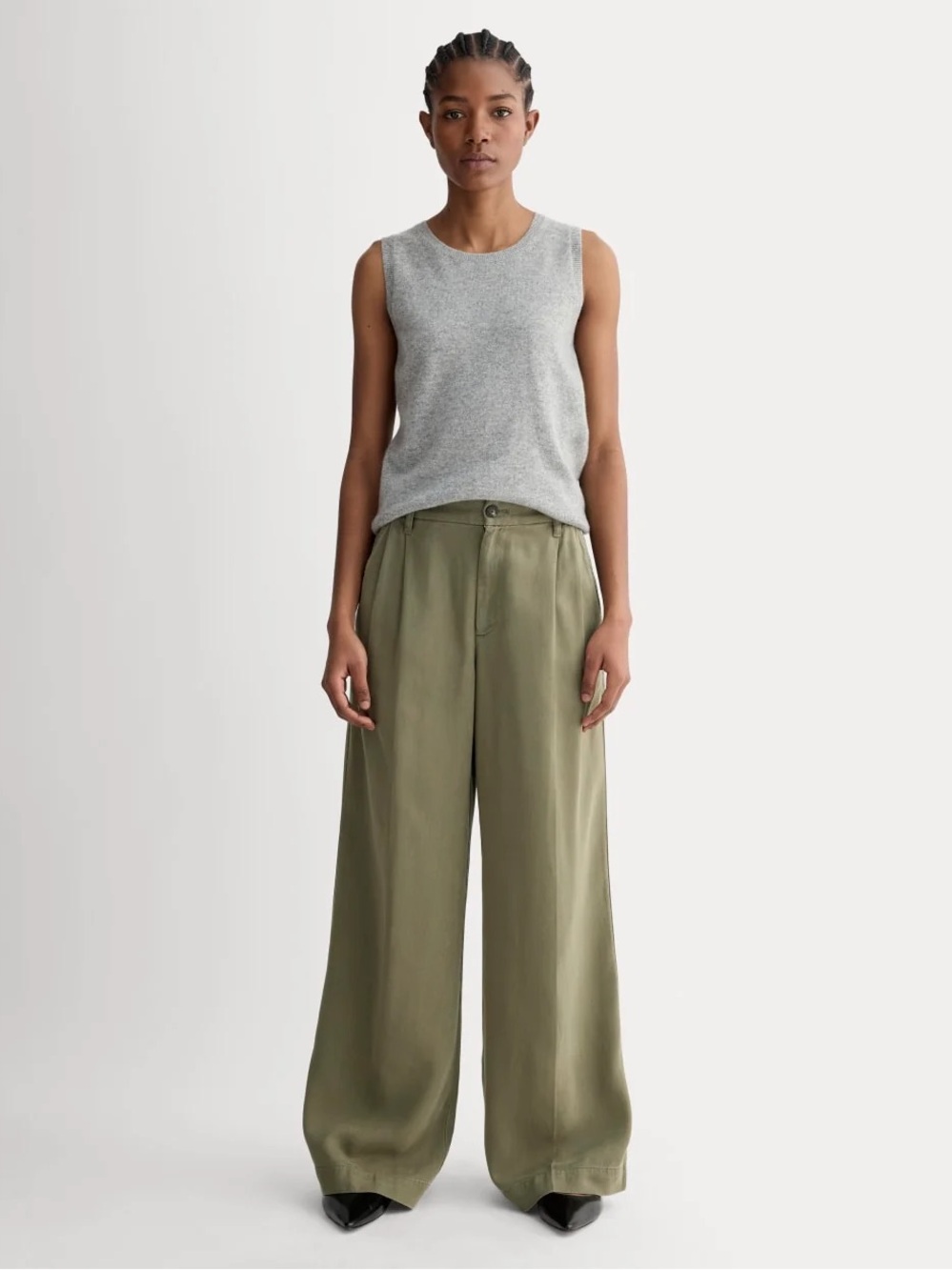 Everlane Buttersoft Wide-Leg Trousers in Olive Green
